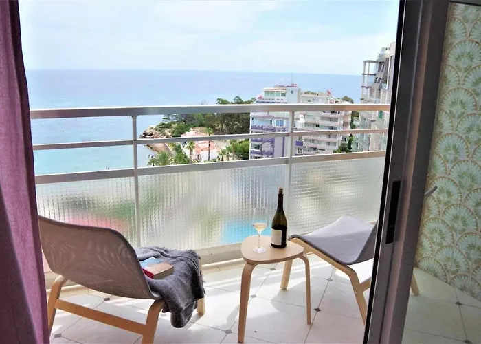 9e 3 Wifi Y Vistas Al Mar カルプ